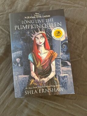 Long Live the Pumpkin Queen by Shea Ernshaw - Illustrated Paperback (Blue, Red)